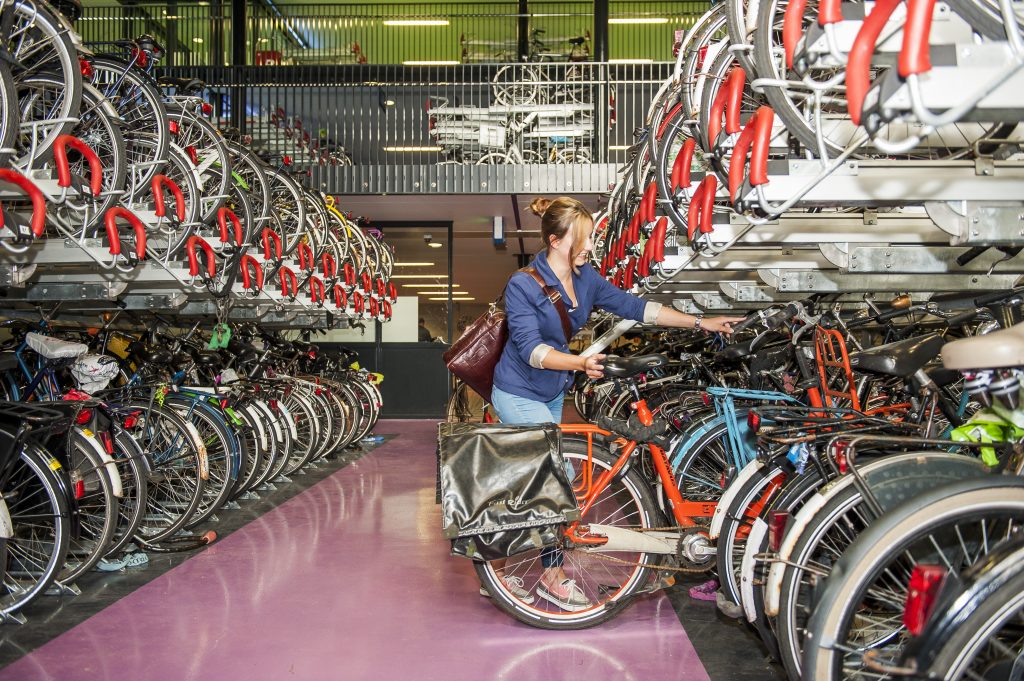 Fietsenstalling bij station (foto: NS)