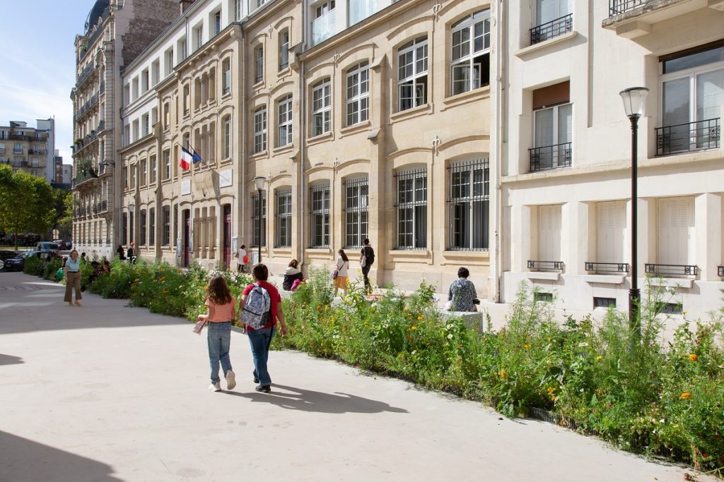 Foto: een schoolstraat in Parijs