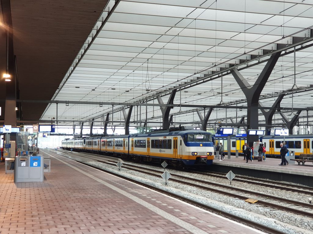 Sprinter op Rotterdam Centraal