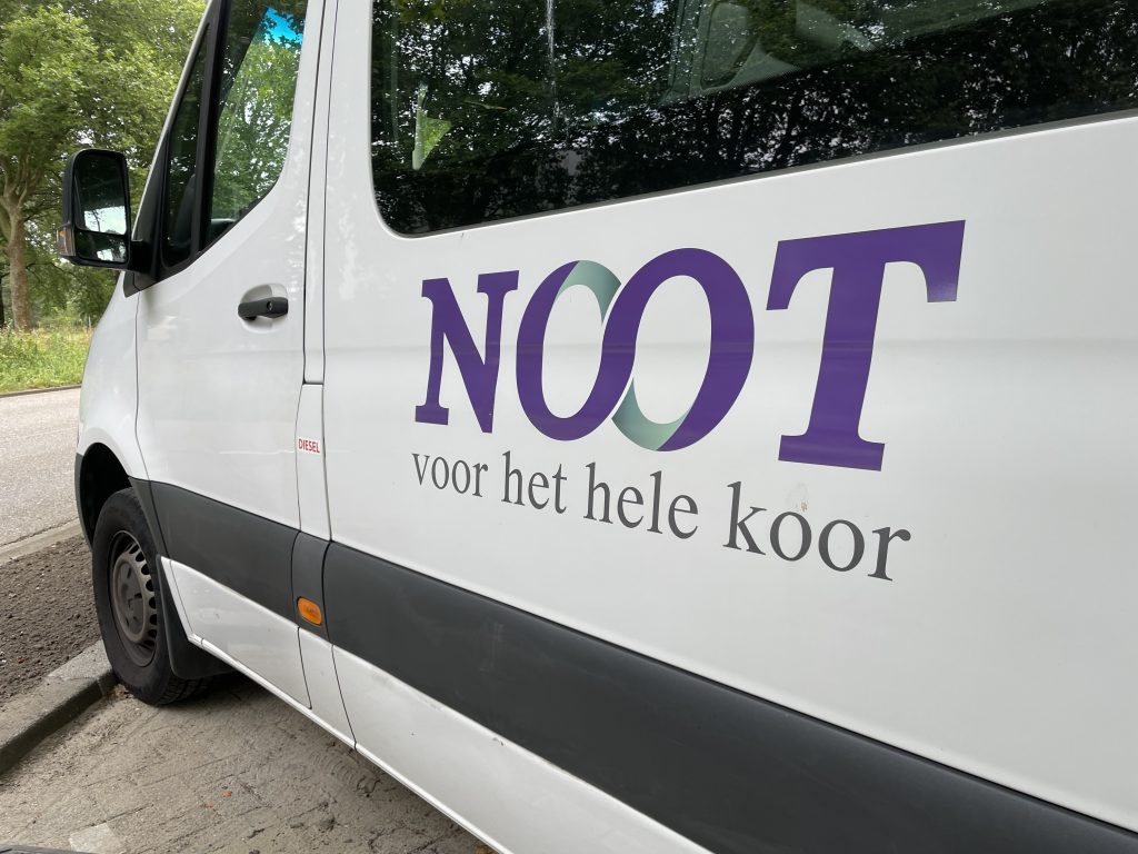 Taxibus van Noot Personenvervoer